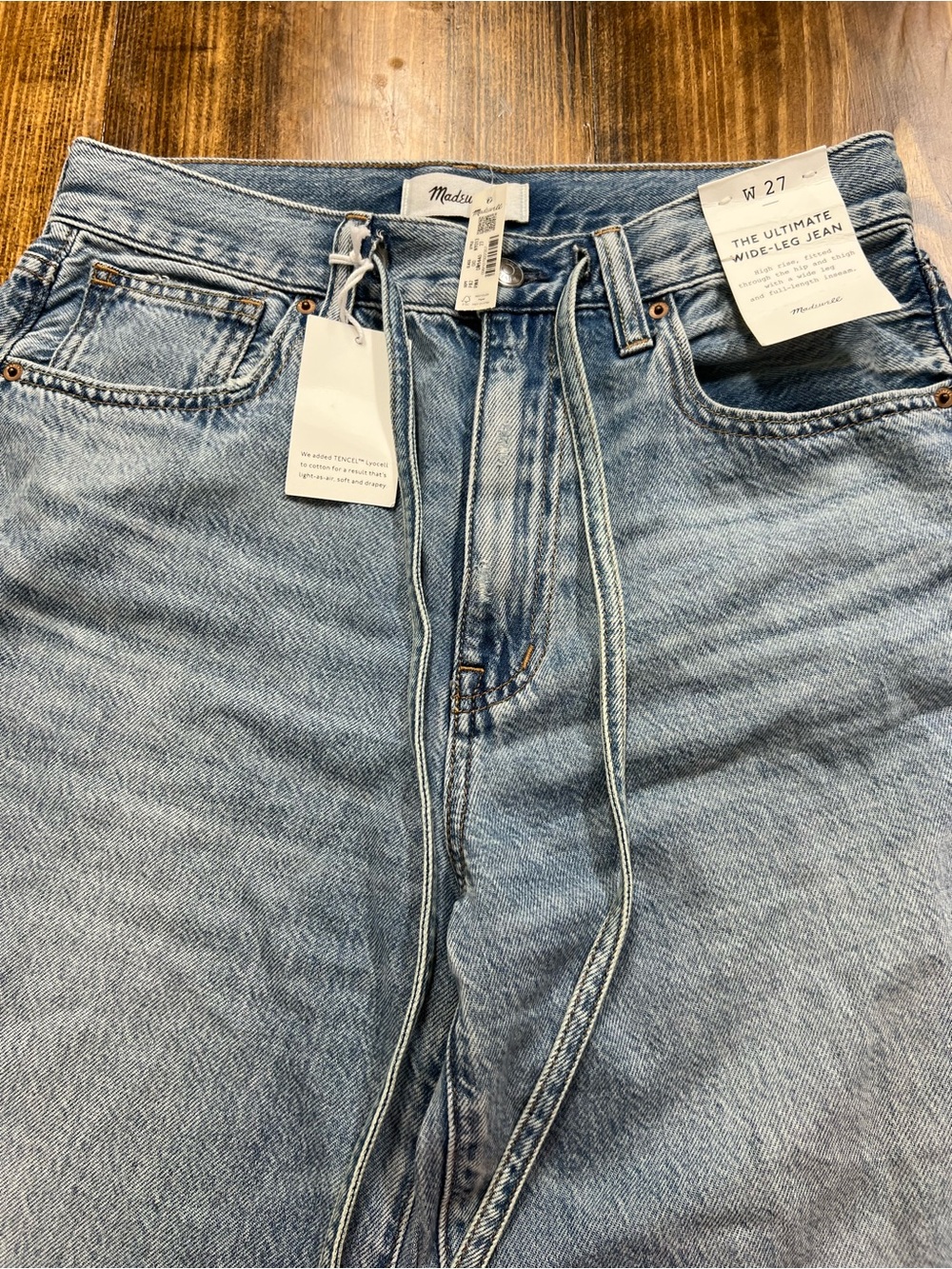 Madewell The Ultimate Wide-Leg Jean in Airy Denim Size 27 NWT *flawed* - Picture 8 of 16